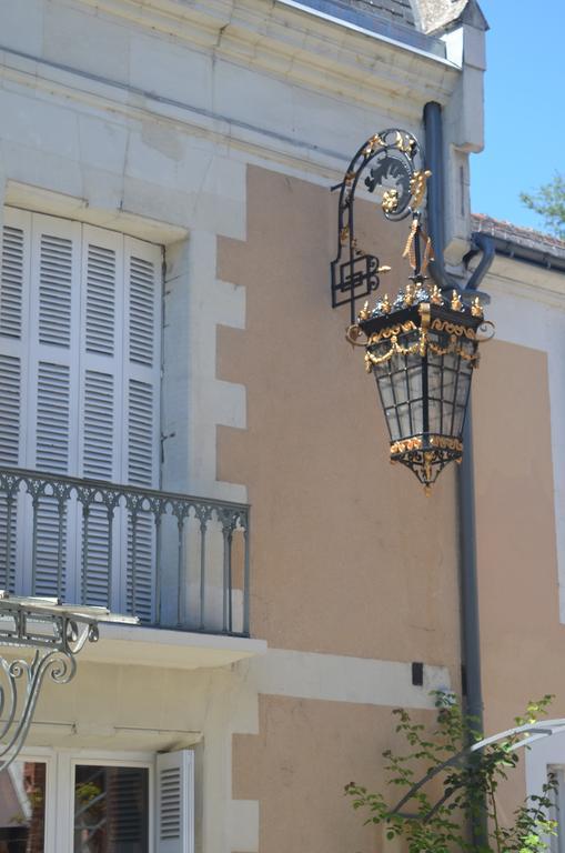 Lit En Loire Saint-Cyr-sur-Loire Exterior foto